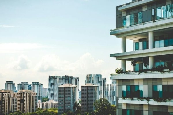 Conseils pratiques pour une vente d'appartement réussie à Cassis : Guide du propriétaire